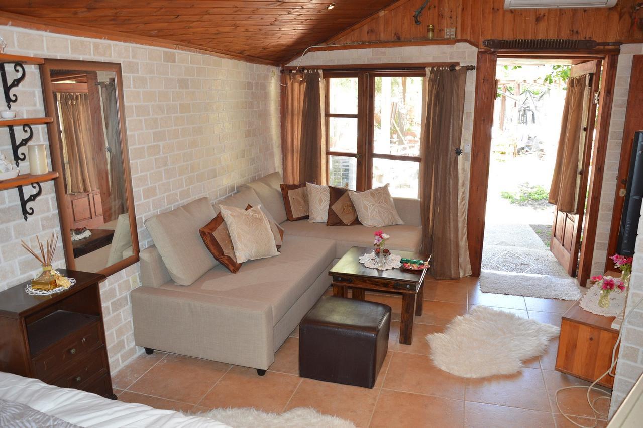 Czarina Cabin הבקתה הקיסרית והדירה הקיסרית Czarina Apartment Caesarea Exterior photo